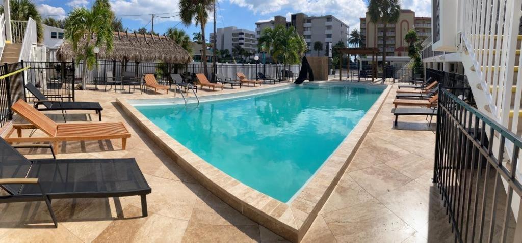 Holiday Isles Resort Madeira Beach Zewnętrze zdjęcie
