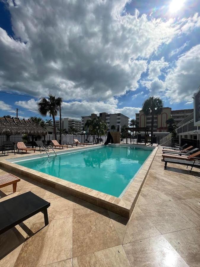 Holiday Isles Resort Madeira Beach Zewnętrze zdjęcie